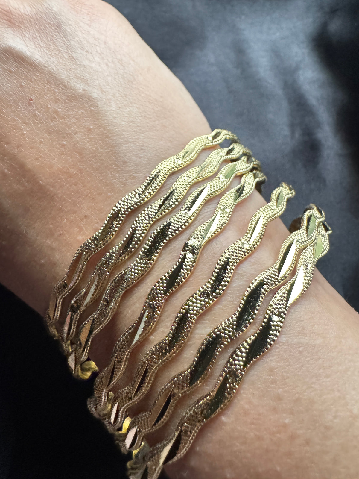 Curvy 7 Piece Gold Filled Bangles